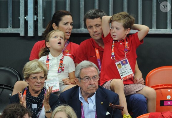 La famille royale danoise (Margrethe, Frederik, Mary, Christian et Isabella) encourageait le 8 août 2012 Mikkel Hansen et ses coéquipiers de l'équipe de handball du Danemark lors de leur quart de finale des Jeux olympiques de Londres, perdu contre la Suède.