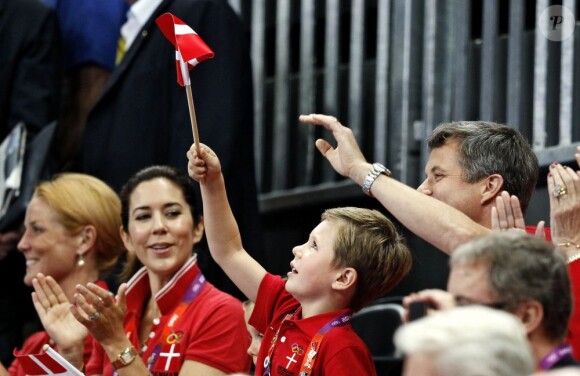 La famille royale danoise (Margrethe, Frederik, Mary, Christian et Isabella) encourageait le 8 août 2012 Mikkel Hansen et ses coéquipiers de l'équipe de handball du Danemark lors de leur quart de finale des Jeux olympiques de Londres, perdu contre la Suède.