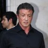 Sylvester Stallone va au restaurant avec sa femme et ses filles à Paris le 10 août 2012