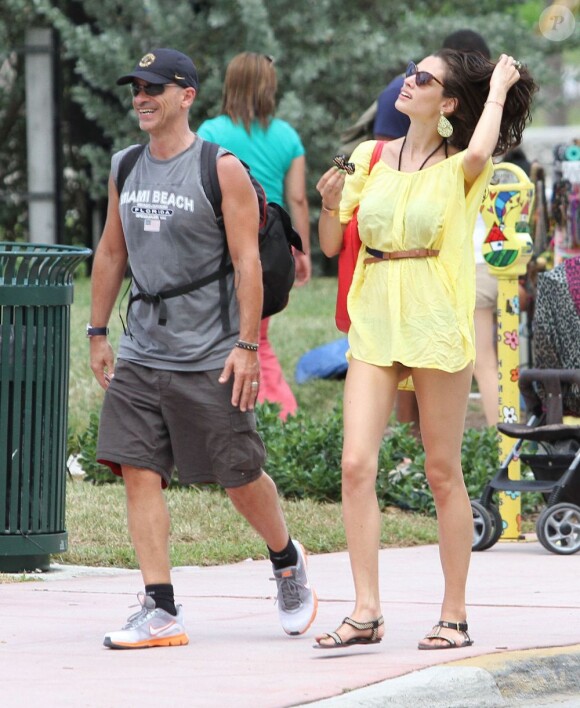 Eros Ramazzotti et sa compagne Marica en vacances à Miami le 12 août 2012