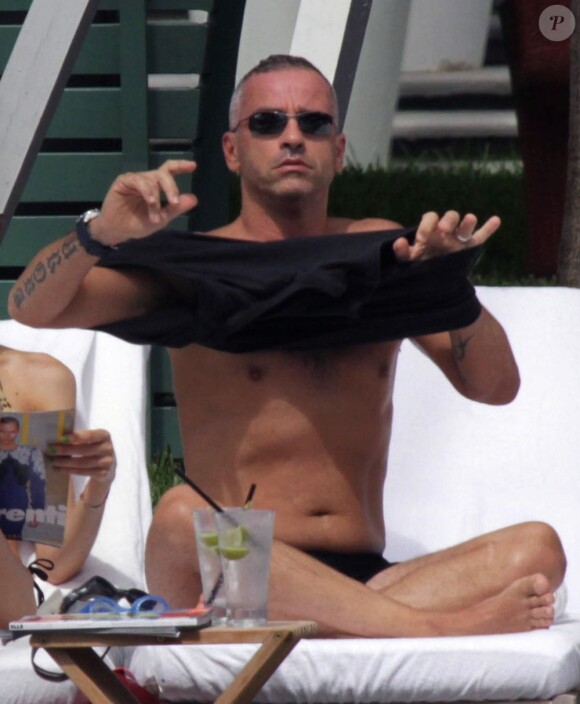 Eros Ramazzotti et sa compagne Marica en vacances à Miami le 12 août 2012