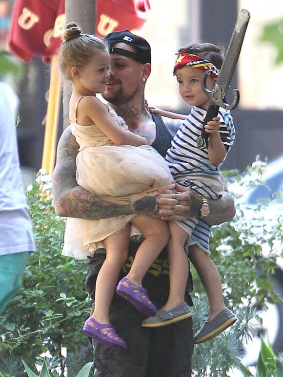 Benji Madden, oncle complice d'Harlow et Sparrow. Beverly Hills, le 19 août 2012.