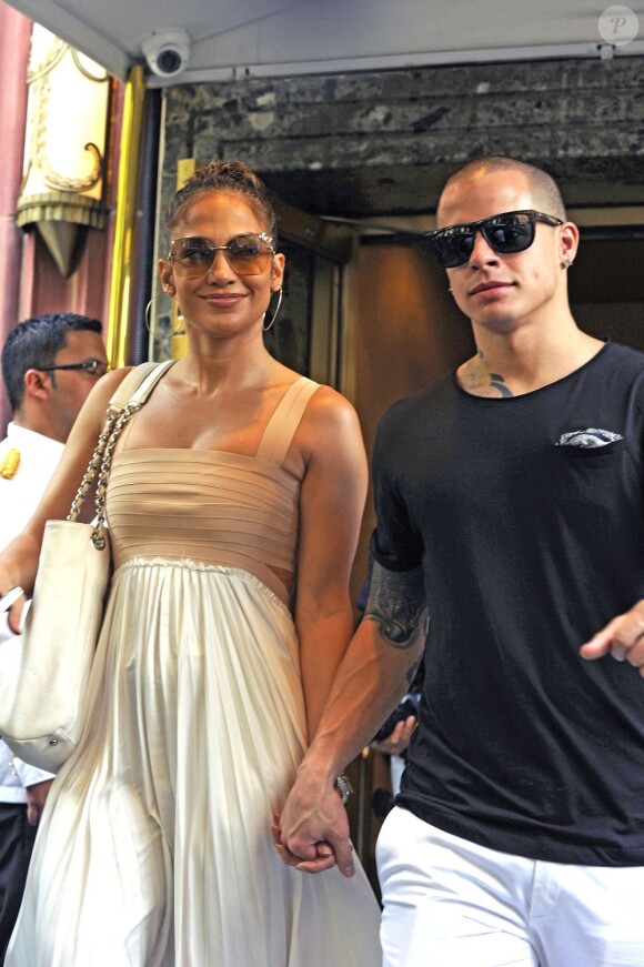 Jennifer Lopez et son nouveau compagnon Casper Smart à New York, le 25 juillet 2012.