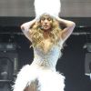 Jennifer Lopez en concert avec Dance Again World Tour à Anaheim, le 11 août 2012.