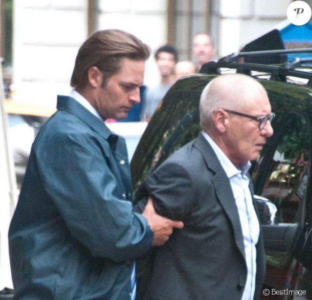 Josh Holloway et Harrison Ford sur le tournage de Paranoia à Philadelphie, le 21 août.