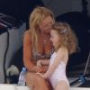 L'année dernière, Geri Halliwell et sa fille Bluebell profitait déjà un yatch dans le sud de la France, le 17 juin 2011.