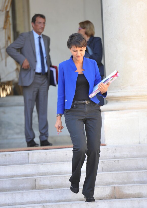 La ministre du droit des femmes et porte-parole du gouvernement Najat Vallaud-Belkacem quitte l'Élysée à l'issue du conseil des ministres du 29 août.