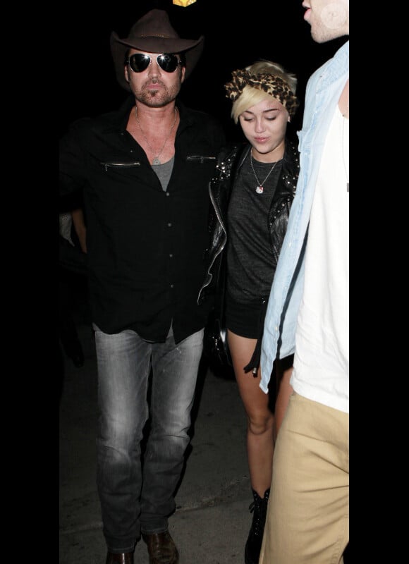 Miley Cyrus et son papa Billy Ray Cyrus, le vendredi 31 août 2012 à West Hollywood.