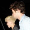 Miley Cyrus et Liam Hemsworth assistent au concert de Billy Ray Cyrus, le vendredi 31 août 2012 à West Hollywood.