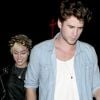 Miley Cyrus et son fiancé Liam Hemsworth assistent au concert du papa de Miley, Billy Ray Cyrus, le vendredi 31 août 2012 à West Hollywood.
