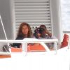 Jay-Z, Beyoncé et leur fille Blue Ivy sur un yacht dans le sud de la France le 4 septembre 2012