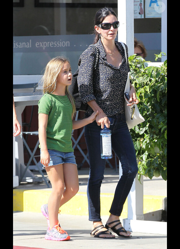 Courteney Cox et sa fille Coco Arquette passent une journée mère-fille à faire du shopping à Beverly Hills le 4 septembre 2012