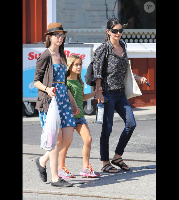 Courteney Cox passe la journée avec sa fille Coco à Brentwood à Los Angeles, le 4 septembre 2012