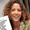 Noémie Lenoir, sublime dans la boutique Barbara Bui durant la Vogue's Fashion Night Out. Paris, le 6 septembre 2012.