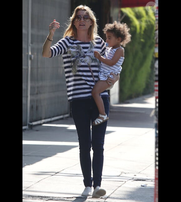 Ellen Pompeo et sa fille Stella le 14 juillet 2012 à Los Angeles