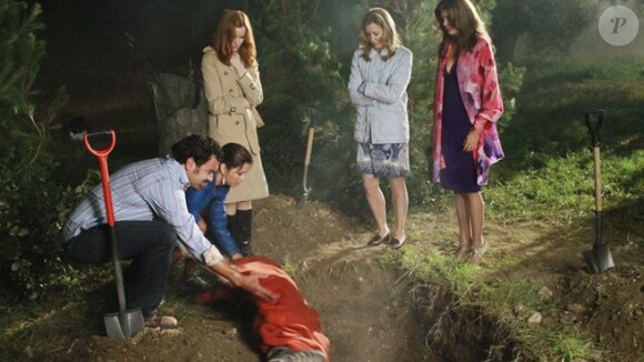 Les premières images de Desperate Housewives, saison 8, dès le 19 septembre 2012 sur M6 - Notre quatre héroïnes se débarrassent du corps