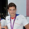 Florent Manaudou vient de s'imposer dans le 50 mètres nage libre lors des derniers Jeux olympiques de Londres, le 3 août 2012.