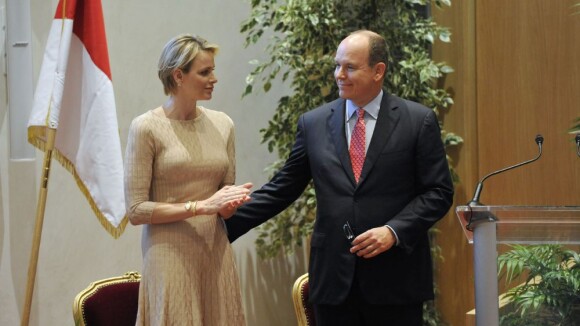 Albert de Monaco, tendre avec Charlene, pour une inauguration historique