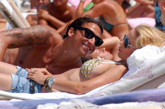 Zlatan Ibrahimovic et sa compagne Helena Seger le 15 juillet 2012 sur l'île de Formentera