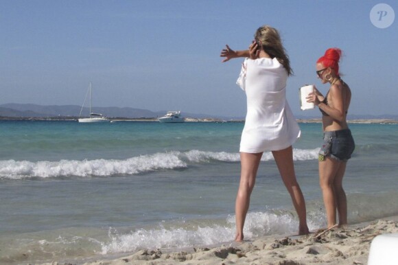 Kate Moss en vacances à Ibiza, le 15 septembre 2012.