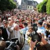 Une foule de fans se sont déplacés pour admirer Thierry et Annie se marier, le samedi 15 septembre 2012.