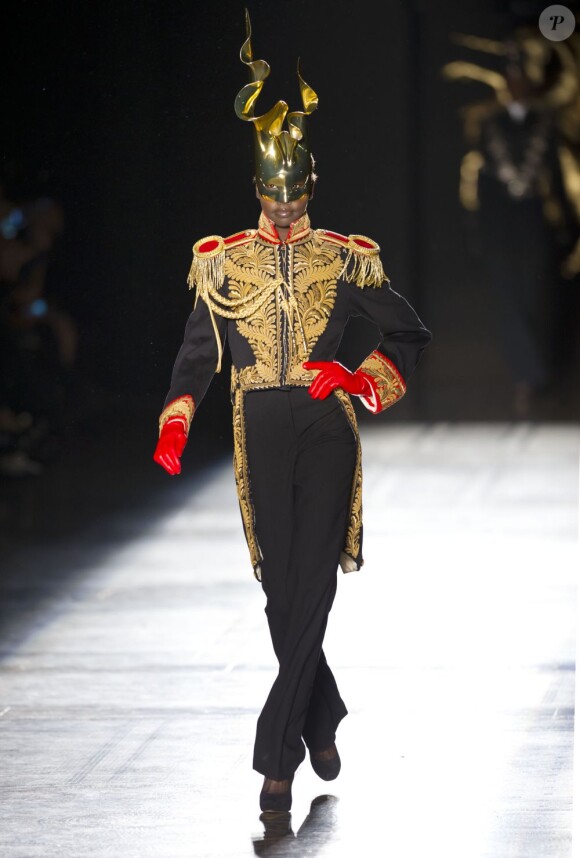 Défilé Philip Treacy à Londres, le 16 septembre 2012.