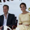 Le prince William et son épouse Kate Middleton lors de leur dernier jour de visite dans les Iles Salomon à Tuvalu le 18 septembre 2012