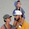 Alicia Keys, son homme Swizz Beatz et leur bébé Egypt s'offrent une sortie en famille dans les rue de West Village à New York City le 19 septembre 2012