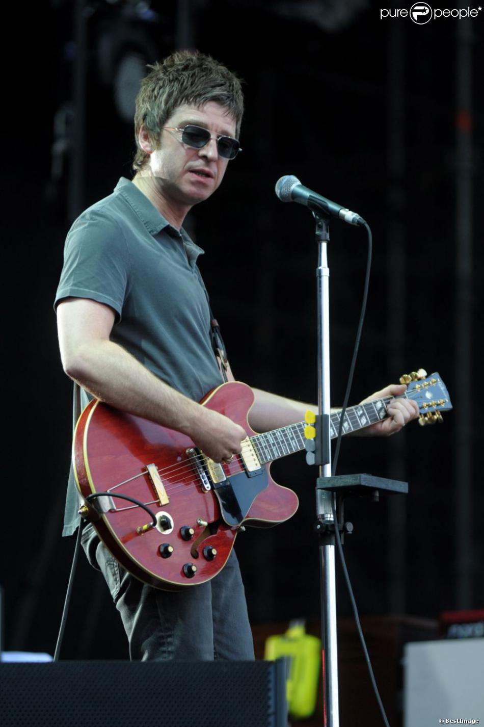 Noel Gallagher en concert à Milan, le 5 juilet 2012. - Purepeople
