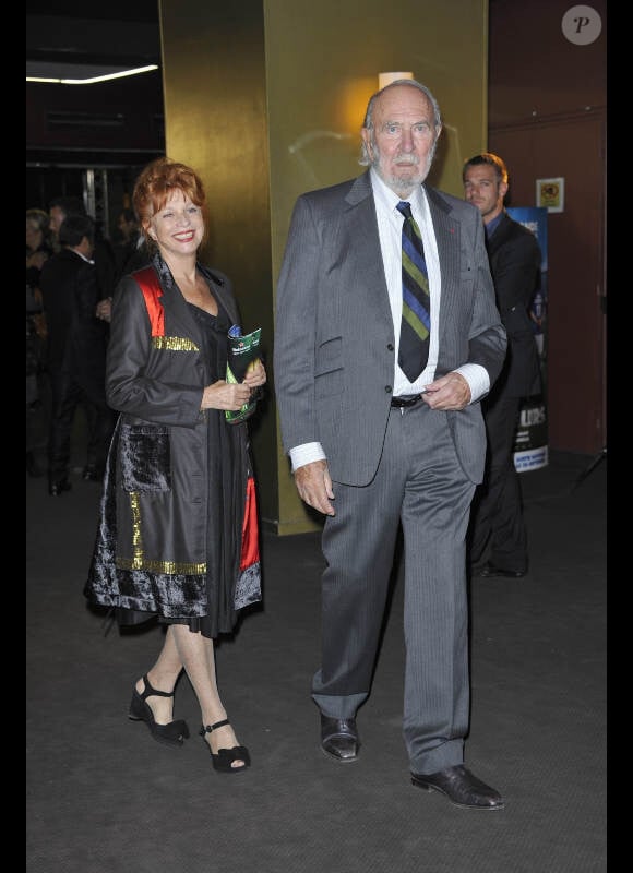 Jean-Pierre Marielle et son épouse lors de l'avant-première du film Les Seigneurs à Paris le 24 septembre 2012