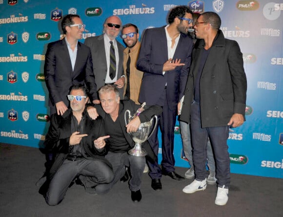 Les stars du film lors de l'avant-première du film Les Seigneurs à Paris le 24 septembre 2012