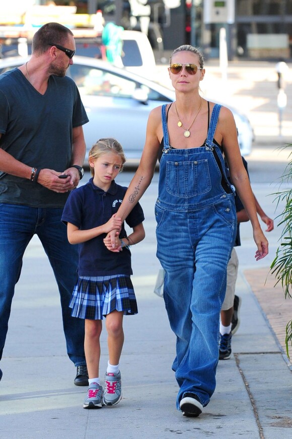 Heidi Klum et sa fille Leni à Los Angeles, le 24 septembre 2012.