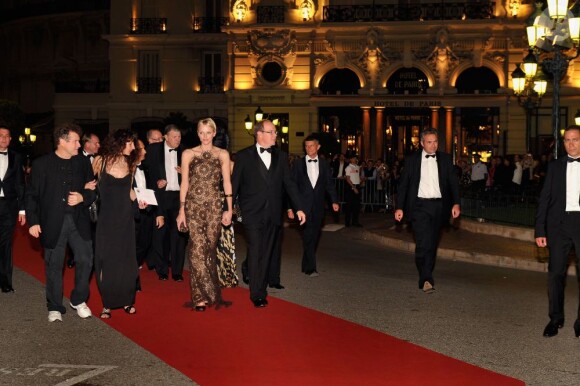 Charlene et le prince Albert de Monaco, élégants à l'occasion de la soirée de Gala South African Night à Monaco le 29 septembre 2012