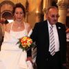 Annie arrive à l'église lors de son mariage religieux avec Thierry en l'église de Gavray, le 14 septembre 2012