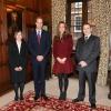 Kate Middleton et le prince William étaient les invités de l'Honorable Société du Middle Temple, une des quatre Inns of Court, à Londres, le 8 octobre 2012, pour rencontrer des lauréats des bourses royales et inaugurer celle à leur nom.