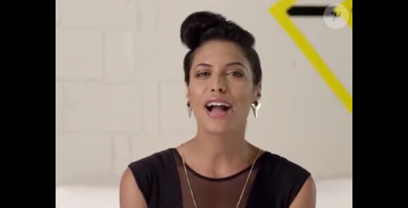 Zaho dans le clip Boloss.