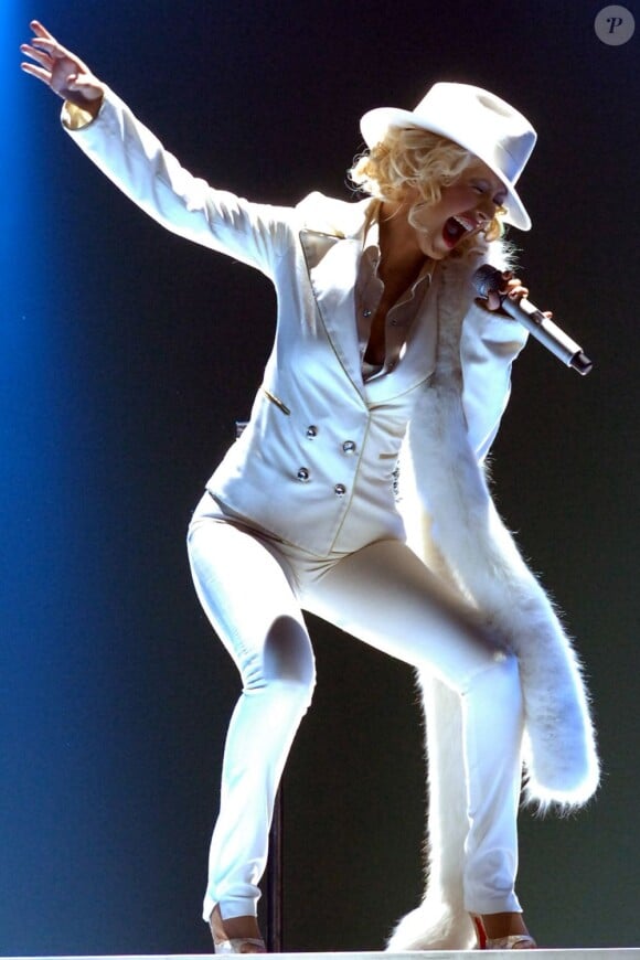 Christina Aguilera, encore sexy lors de sa tournée Back to Basics et son show au Madison Square Garden à New York. Mars 2007.