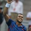 Jo-Wilfried Tsonga lors de sa victoire au premier tour du match face à Denis Istomin lors du tournoi de Pékin le 2 octobre 2012