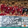 Ycare, Grégoire, Jean-Alain Boumsong et les membres de leur équipe lors du Foot-Concert qui se déroulait à Lyon le 13 octobre 2012 au profit de l'association Huntington Avenir
