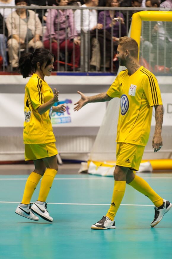 Jenifer et M. Pokora lors du Foot-Concert qui se déroulait à Lyon le 13 octobre 2012 au profit de l'association Huntington Avenir