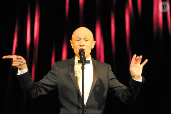 Michel Dussarat lors du filage de la pièce Cabaret Canaille au Théâtre de la Pépinière à Paris, le 16 octobre 2012