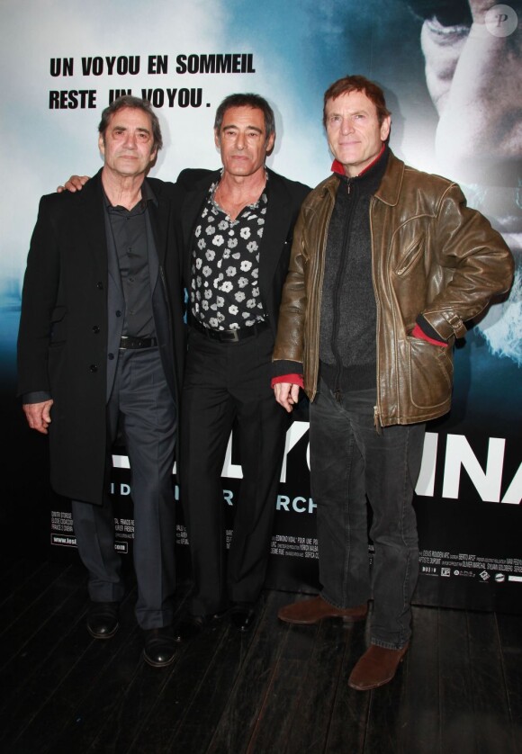 Daniel Duval, Gerard Lanvin et Tchéky Karyo à la première du film Les Lyonnais à Paris, le 27 novembre 2011.