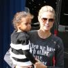 La belle Heidi Klum, son amoureux et ses enfants, Leni, Henry, Johan et Lou se rendent au musée à Los Angeles, le 21 octobre 2012