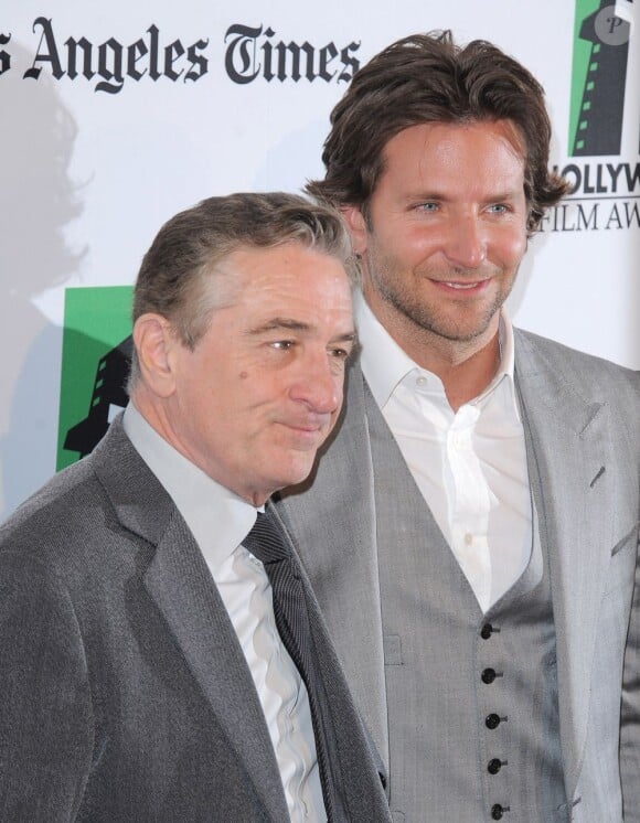 Robert De Niro et Bradley Cooper lors de la 16e édition des Hollywood Film Awards le 22 octobre 2012 à Los Angeles