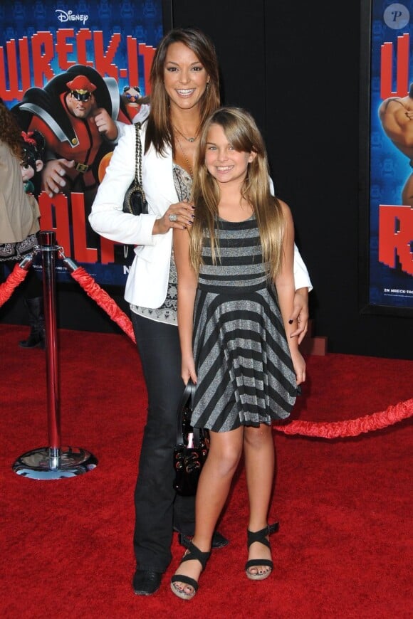 Eva LaRue et sa fille Kaya à la première de Wreck-it Ralph (Les Mondes de Ralph) le 29 octobre 2012 à Los Angeles.