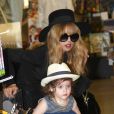 Rachel Zoe et Skyler dans un magasin de Los Angeles le 29 octobre 2012.
