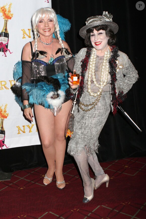 Debbie Harry et Bette Midler au bal annuel d'Halloween organisé par l'actrice, à New York, le 31 octobre 2012.