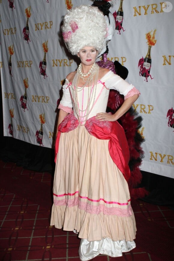 Debra Messing au bal annuel d'Halloween organisé par Bette Midler, à New York, le 31 octobre 2012.
