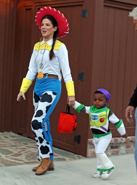 Sandra Bullock déguisée pour Halloween 2012.