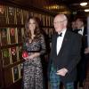 Kate Middleton (en robe Alice Temperley) et le prince William, duc et duchesse de Cambridge, prenaient part le 8 novembre 2012 à une soirée de bienfaisance pour les 600 ans de l'université de St Andrews, où est né leur amour, au Middle Temple Inn à Londres.